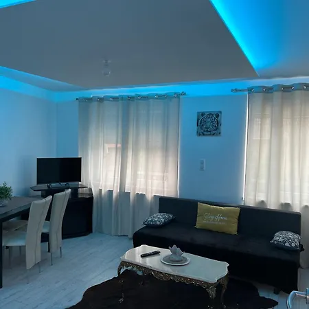 Chez Willi Apartment *